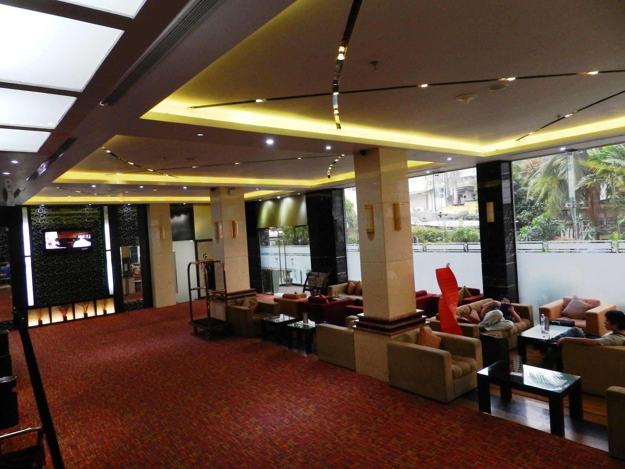 Pearl Grand Hotel Colombo Exterior foto